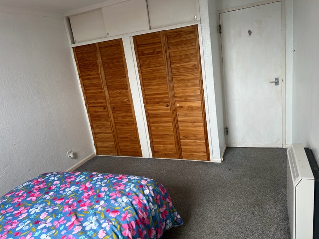 A double room in a flat, Main Photo