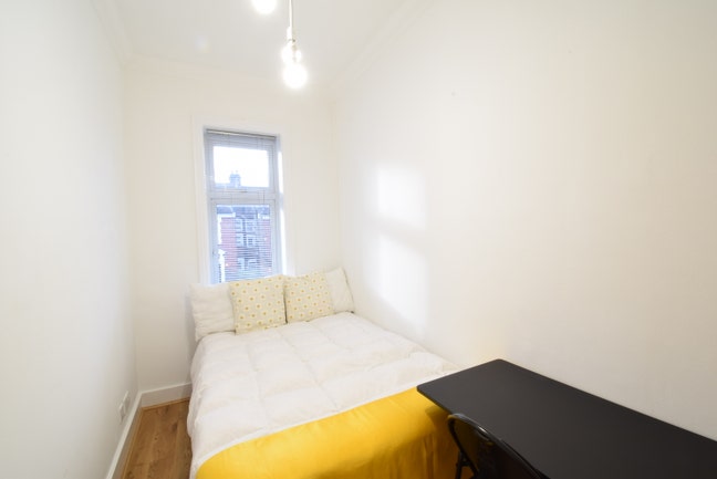 Cozy / Modern / 3 min From Jubilee Line !  Main Photo