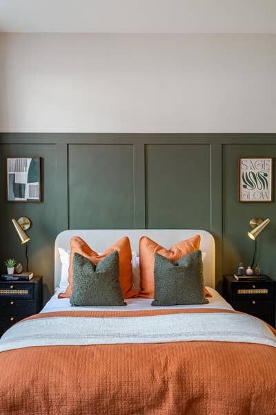 En-Suite in a Luxe 6-Bed House - Clapham North Main Photo
