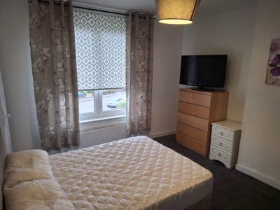 Double room available to rent Main Photo