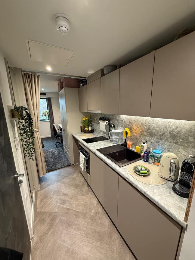 Studio for Lease - Chapter Westminster  Main Photo