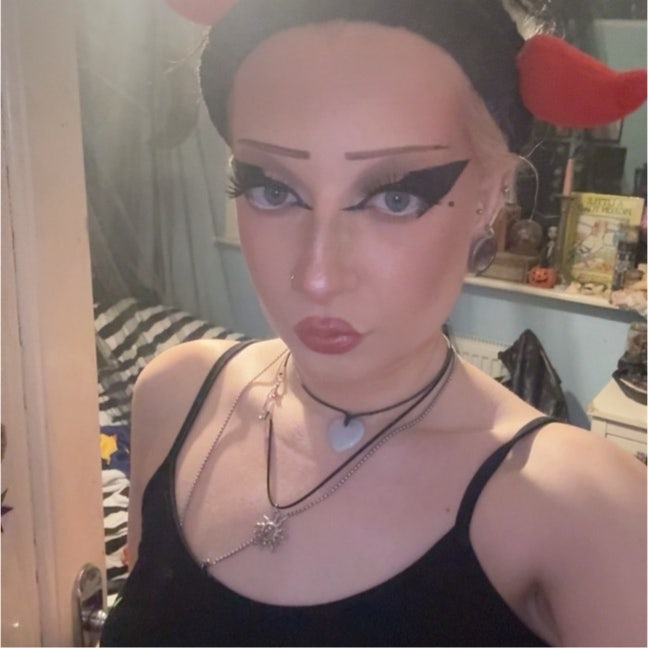 Looking for queer friendly home  Main Photo