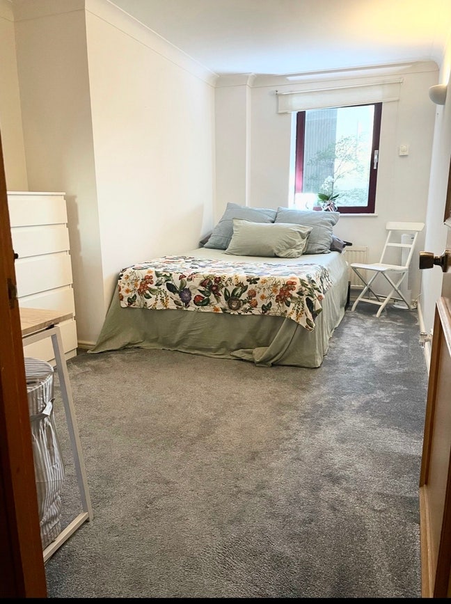  Ensuite Doub Room – ImperialWharf/Chelsea Harbour Main Photo