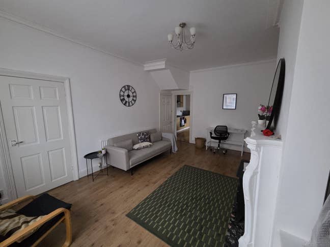 3 bedroom mid terrace house to rent -Jarrow Main Photo