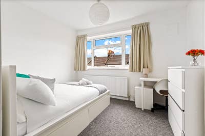 Luxury room available Main Photo