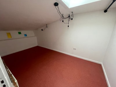 Room in 2 Bed Warehouse Flat Main Photo