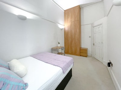 Abbey Road Stunning Double Room Main Photo