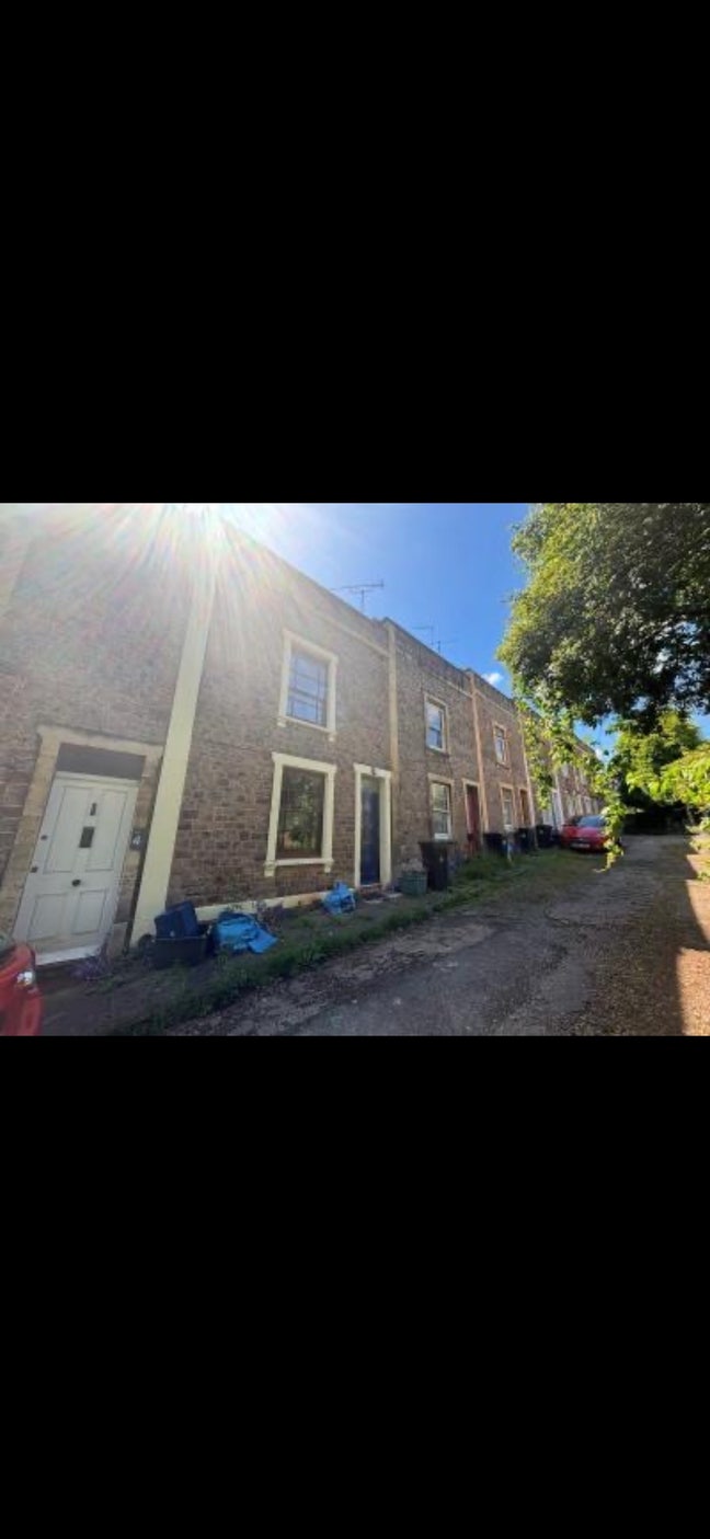 Room to rent - Clifton Wood Main Photo