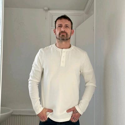 Looking for a room to rent By the 22nd April Main Photo