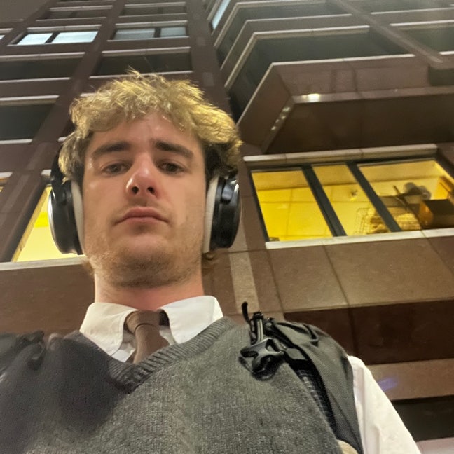 Looking for a double room !!  Main Photo