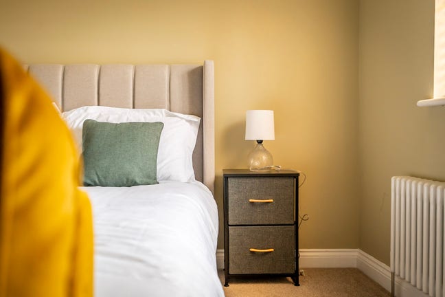 Room available on Trendy Bishy Road Main Photo