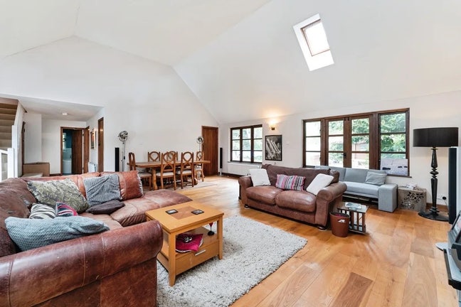 King-size bed large bedroom in a spacious home  Main Photo