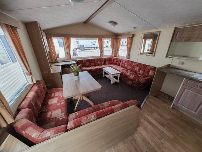 🏠 All-Inclusive Studio Living – &pound;750Pm – No Hidde Main Photo