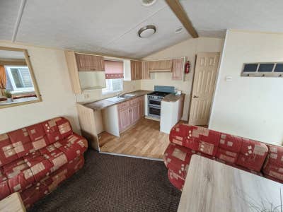 🏠 All-Inclusive Studio Living – &pound;750Pm – No Hidde Main Photo