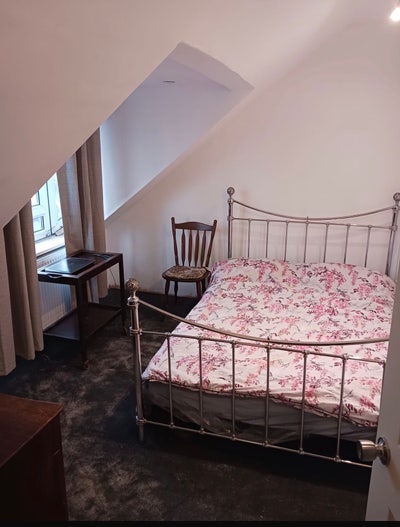 Room for rent  Main Photo