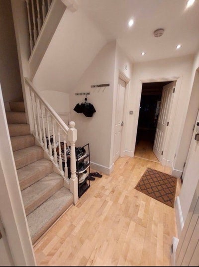 Lovely riverside house in Surrey Quays Main Photo