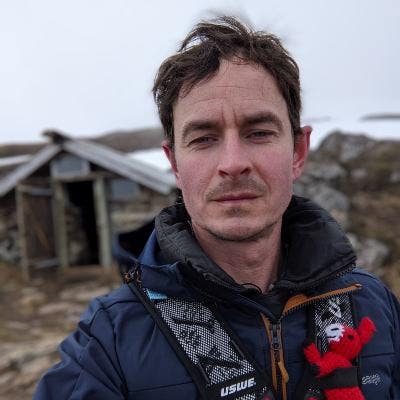 Professional looking for short term let Main Photo