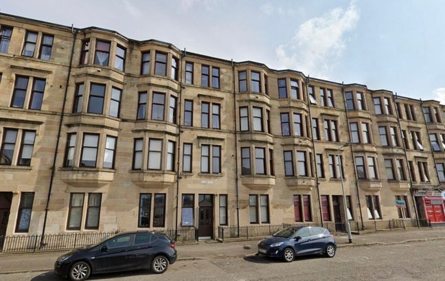 Looking for flatmate - 450 rent each Main Photo