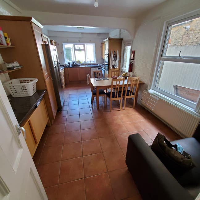 ALL bills INcluded   double room Main Photo