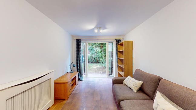 1-Bed Flat + Pvt Garden – Shoreditch 🌿✨ Main Photo