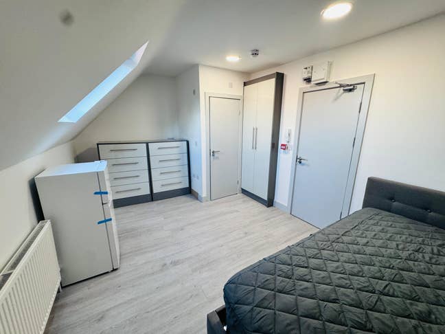  Brand New Ensuite Double rooms HMO Property HA1  Main Photo