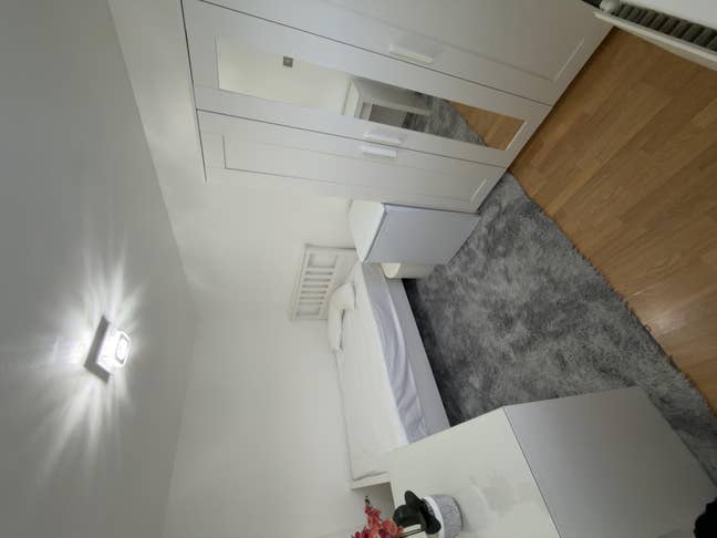 Bright Furnished Double Room – Chafford Hundred Main Photo