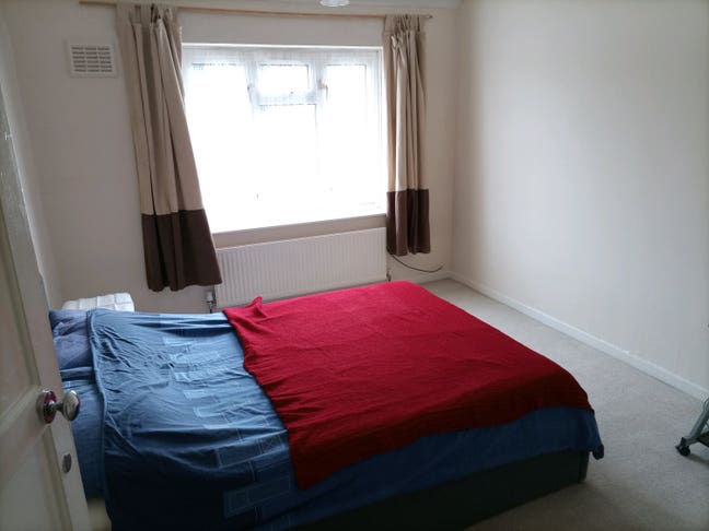 Furnished Double Room  Main Photo