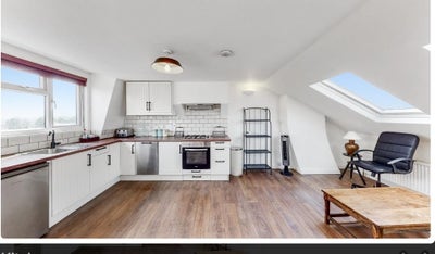 Bright double room in NW10 Main Photo