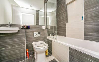 Spacious one bedroom flat  Main Photo