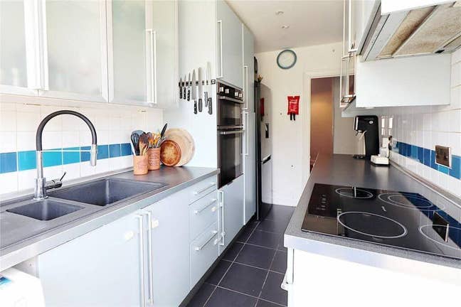 Room for Rent  Main Photo