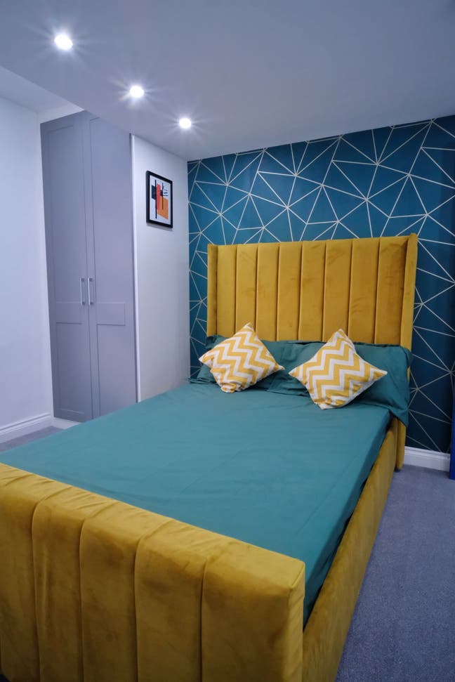 25.05.2026 Modern High Double Room in Heart of Hou Main Photo