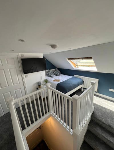 Newly Renovated Double-Ensuite, All Bills Included Main Photo