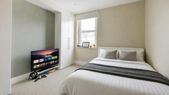 ✨ Large Double Room in House - Fulham  ✨ Main Photo