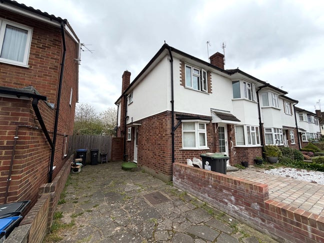 ***2 Bedroom Maisonette To Rent, N21*** Main Photo