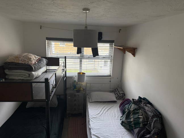 Comfortable Double Room in Barking IG11 Main Photo