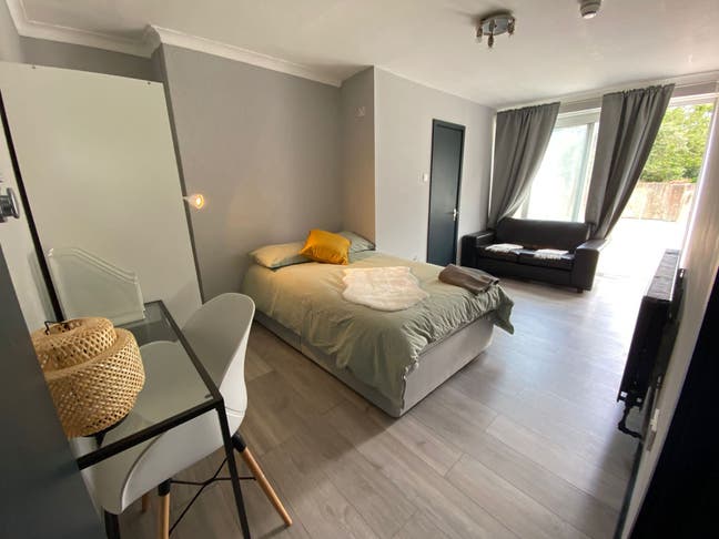 🌴6 Ensuites available in Watford🌴 Main Photo