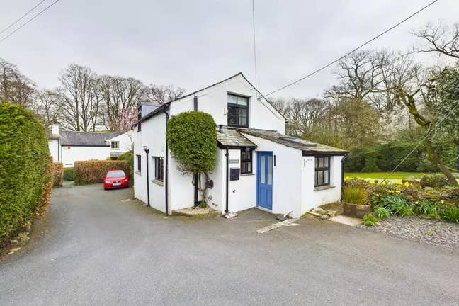 Double room in rural cottage Main Photo