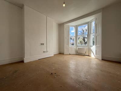 Newly Refurbished 1st Floor One Bedroom Flat Main Photo