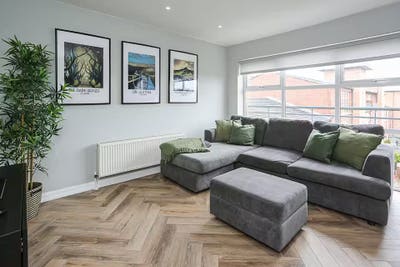 East Belfast Apartment Main Photo