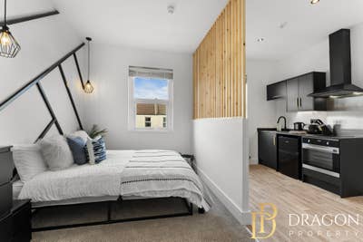 Spacious studio with all bills included Main Photo