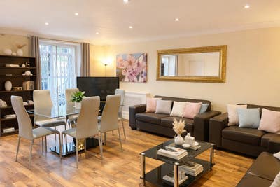 Spacious 3 bed 2bath flat near Imperial College  Main Photo