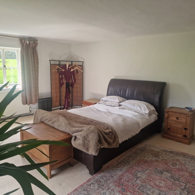 Beautiful, double room in 18th Century Cottage Main Photo