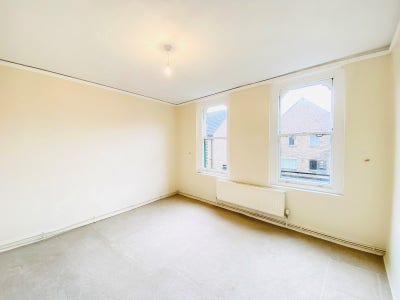 Mission House, E1W Main Photo