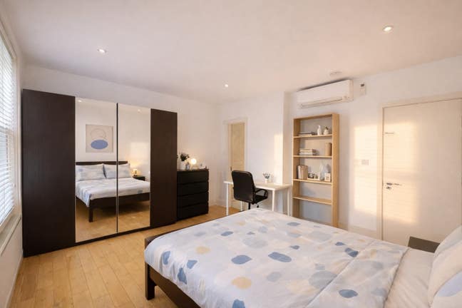 3Bed 2Bath air condition flat in South Kensington Main Photo