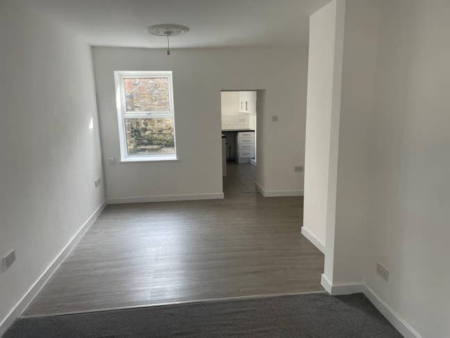 Newly Renovated 2 Bed House for Rent Main Photo