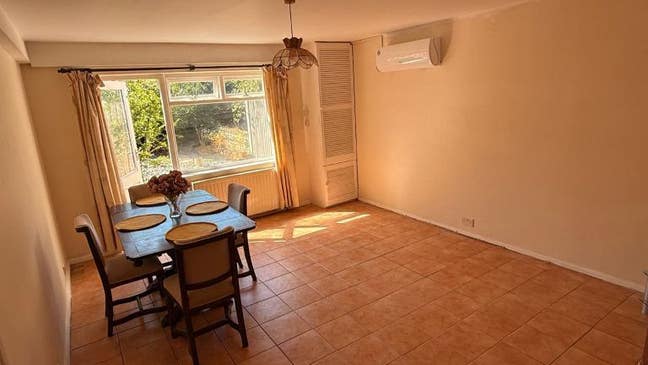 Spacious 2/3 Bedroom Flat in Ilford – Garden Acces Main Photo