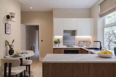 Brand New 1-Bed Serviced Apartments 🤎 CB1 Main Photo