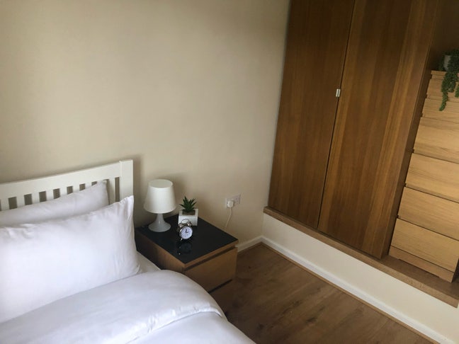 Small Double En-Suite | No Deposit | Bills Inc Main Photo