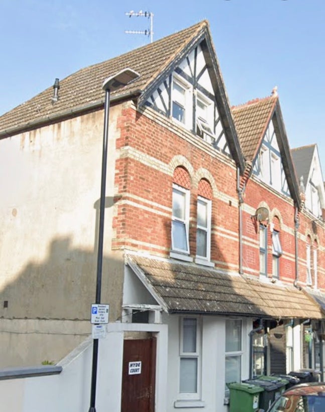 En Suite bedsit Eastbourne Main Photo