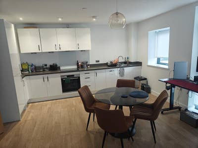 Double ensuite bedroom available in 2b2b Main Photo